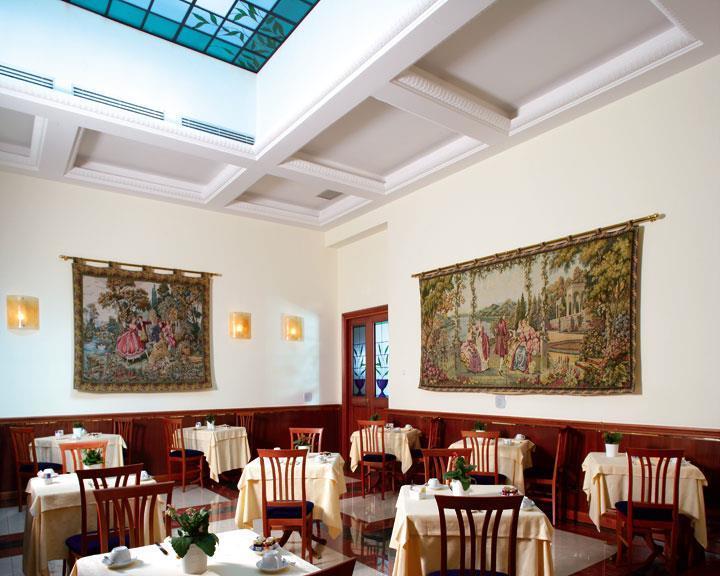 Hotel Diocleziano Rome Restoran gambar